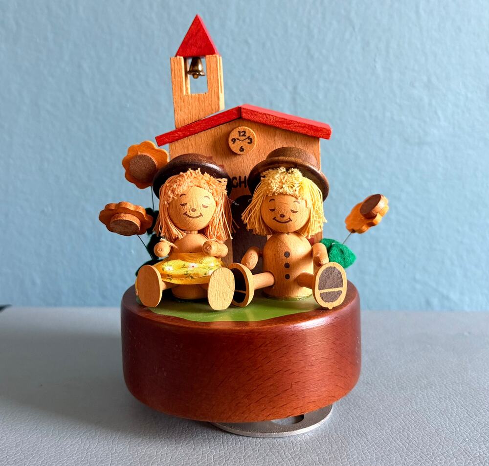 Vintage Hummelwerk Dans Kids Wooden Music Box Frere Jacques Japan 1970s
